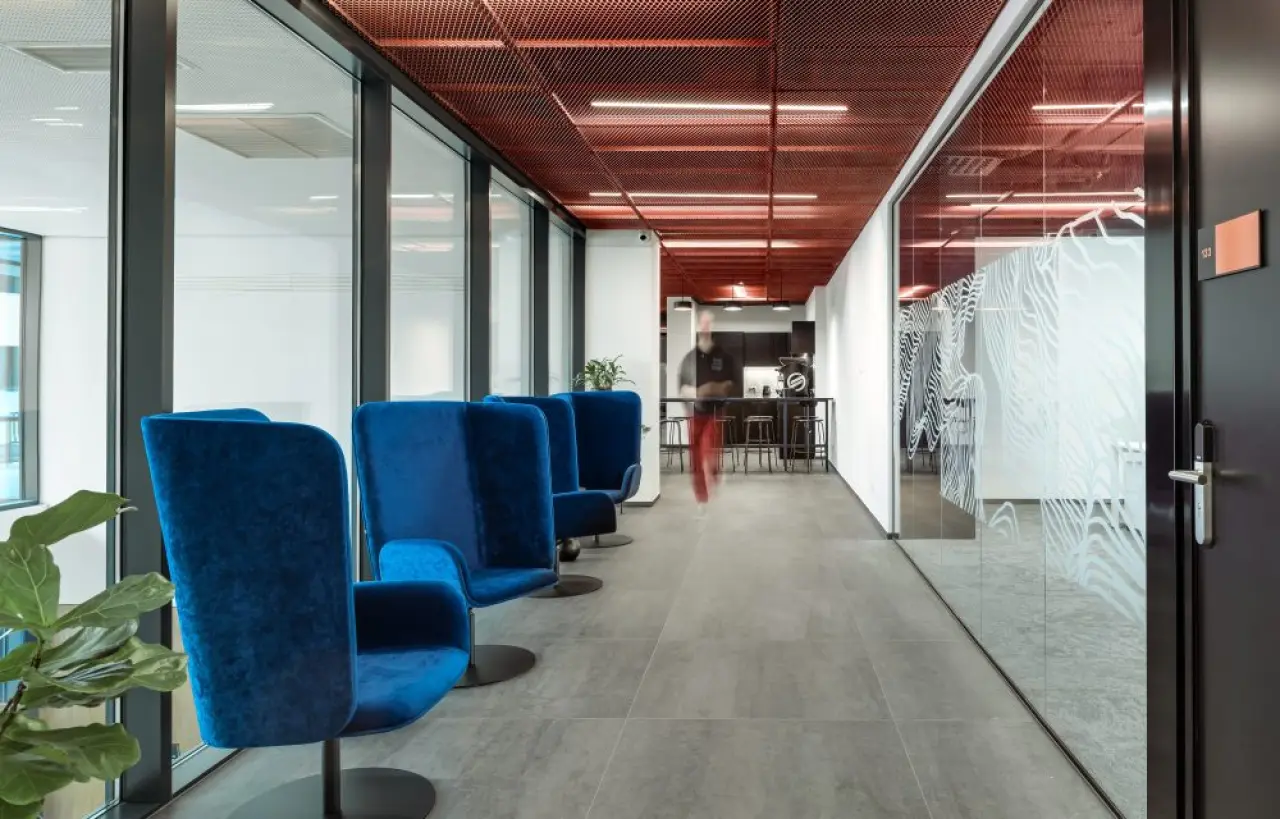 Gallery main photo