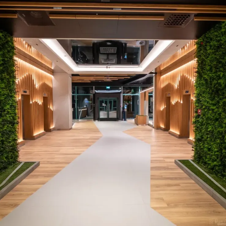 Renaissance Plaza Renaissance Plaza