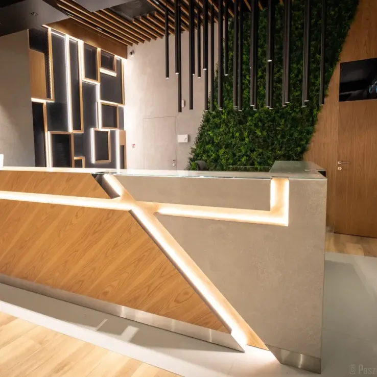 Renaissance Plaza Renaissance Plaza