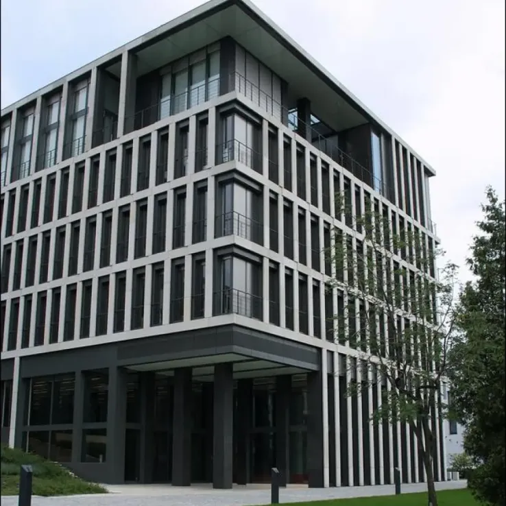 Bobrowiecka 6 Bobrowiecka 6