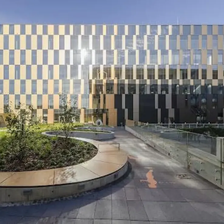 High Five - Budynek 5