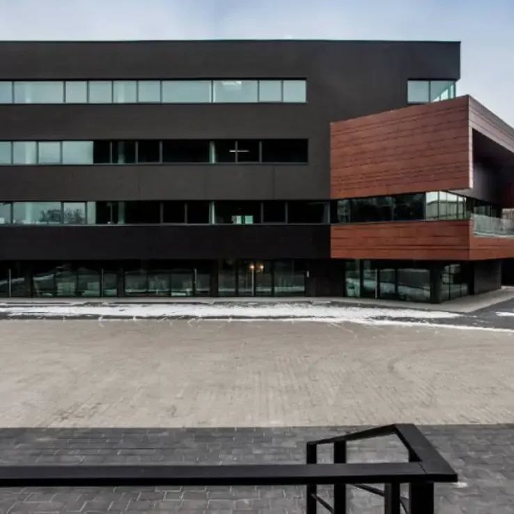 Portowa 8 Business Center B Portowa 8 Business Center B