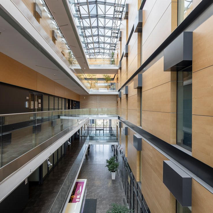 Skalar Office Center