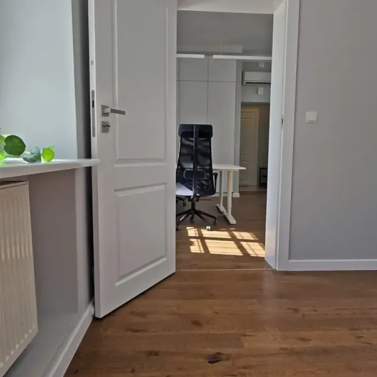 Odrestaurowana Kamienica Chmielna 1/3