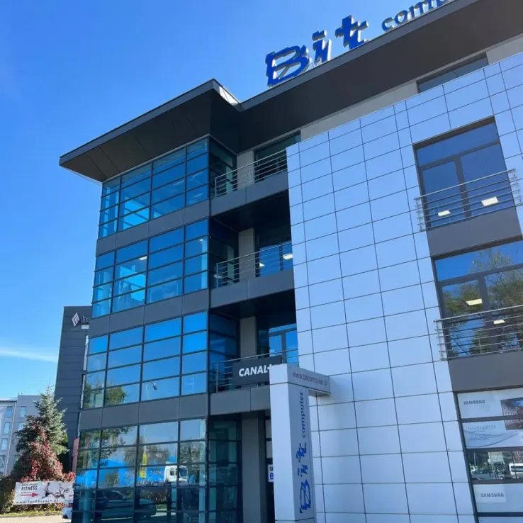 Conrada 37 Conrada 37