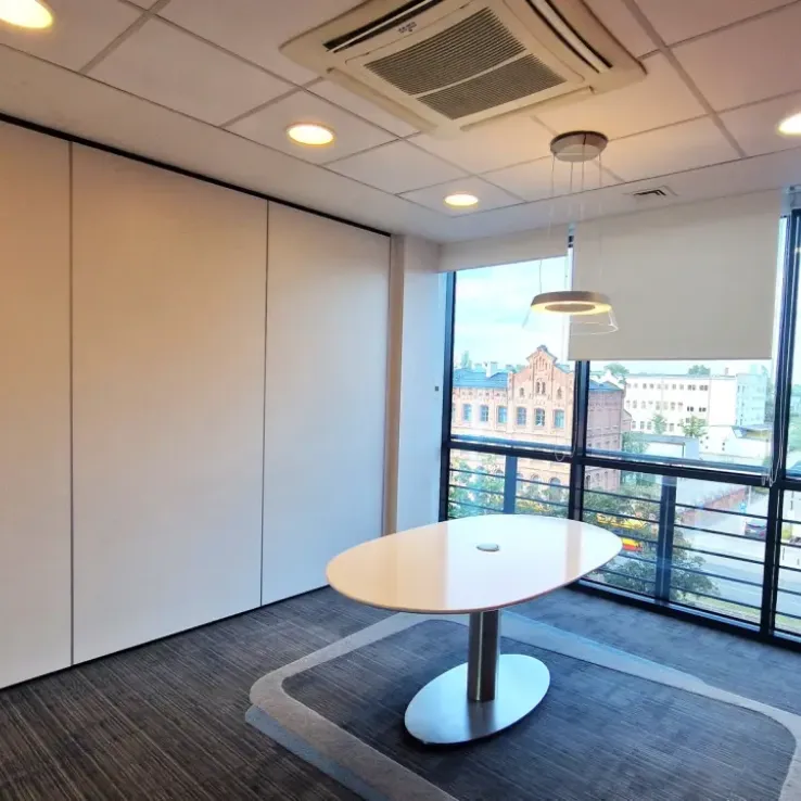 Centrum Biznesu Kopcińskiego 73/75