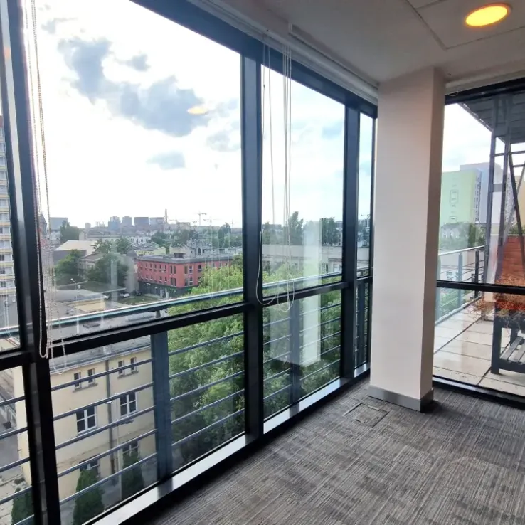 Centrum Biznesu Kopcińskiego 73/75