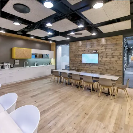 Promenada Business Center