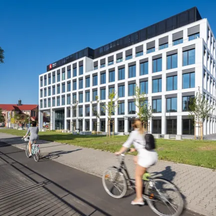 West 4 Business Hub - Budynek A