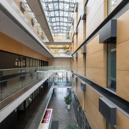 Skalar Office Center