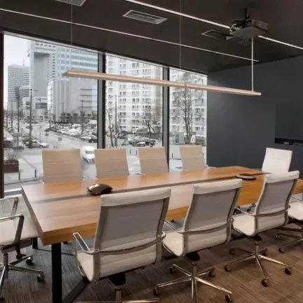 Cosmopolitan Twarda 4